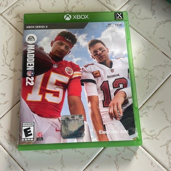 Madden 22 Xbox - Picture 1 of 1